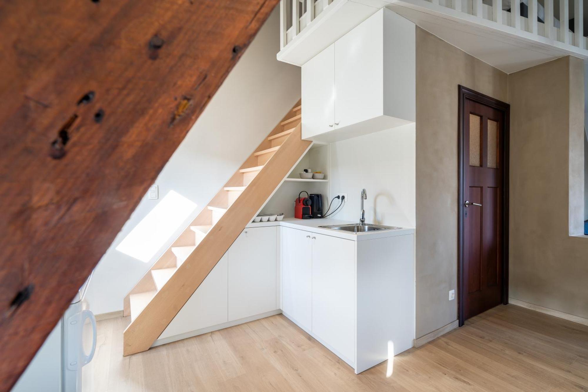 General Sixty-seven By Romy&travis Guest house